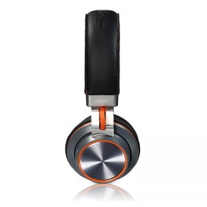 1Remax 195HB Bluetooth Headpho